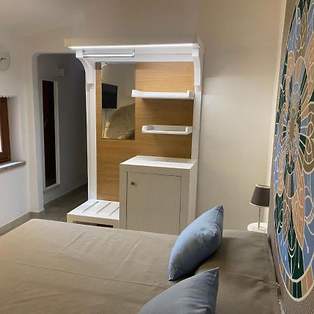 サンタ・テレーザ・ガッルーラ Petit Maison Petraヴィラ エクステリア 写真